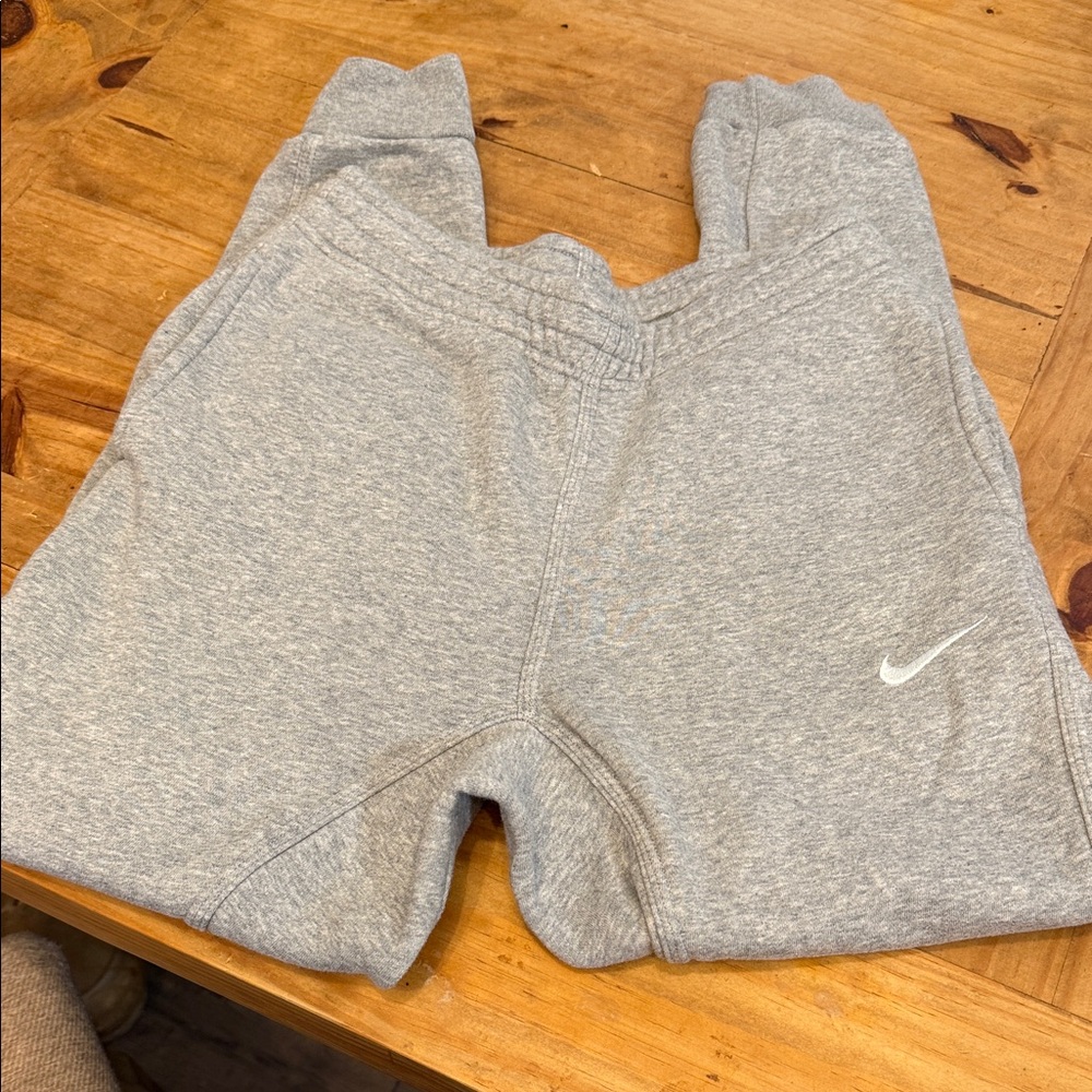 Nike Men's Gray Sweatpants
